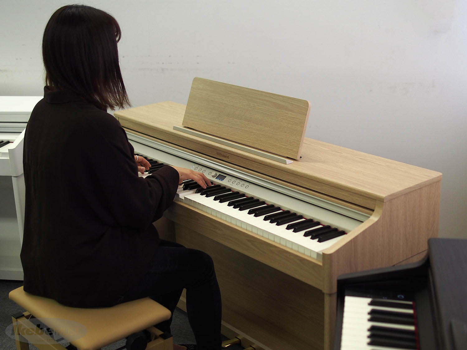 美品】Roland PR701 ライトオーク調2022年購入-