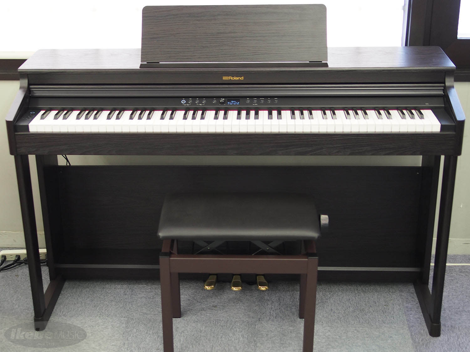 新製品】Roland電子ピアノ「RP701」をイケベスタッフがレビュー 