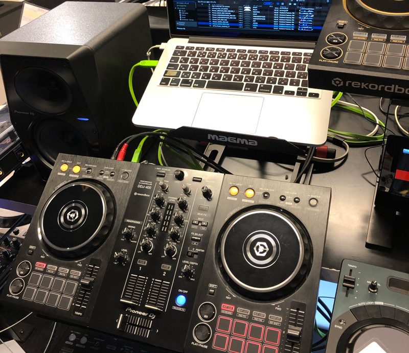 この秋DJを始める方におすすめのDJコントローラーセットのご紹介